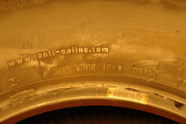 2 used tires 235/70/16 CONTINENTAL - Image 7