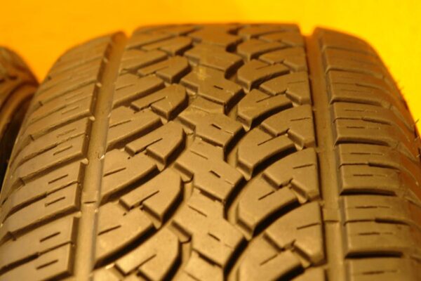 2 used tires 265/70/17 PEGASUS - Image 4