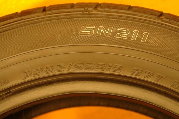 2 used tires 225/55/18 FALKEN - Image 7