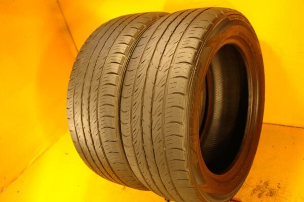 2 used tires 225/55/17 FALKEN - Image 2