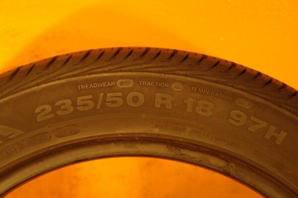 2 used tires 235/50/18 CONTINENTAL - Image 7