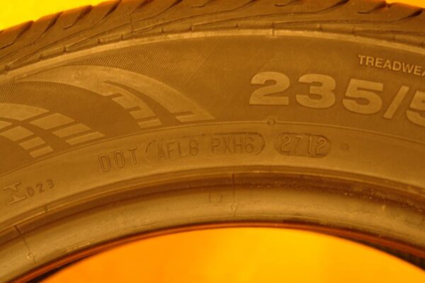 2 used tires 235/50/18 CONTINENTAL - Image 8