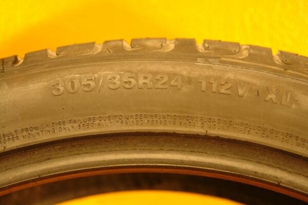 2 used tires 305/35/24 DELINTE - Image 7