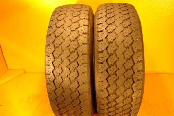 2 used tires LT 31/10.50/15 TRAIL GUIDE