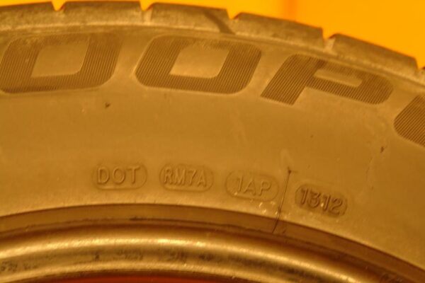 2 used tires 235/55/17 COOPER - Image 8