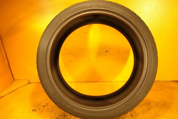 2 used tires 305/35/24 ARISTA - Image 7