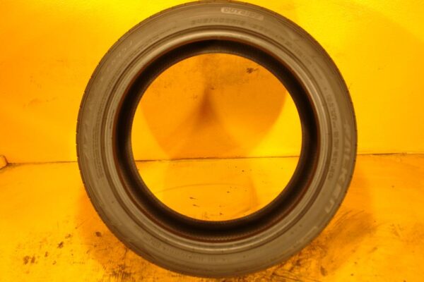 2 used tires 245/40/18 FALKEN - Image 7