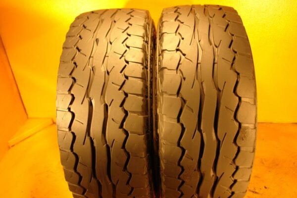 2 used tires LT 305/65/17 FALKEN