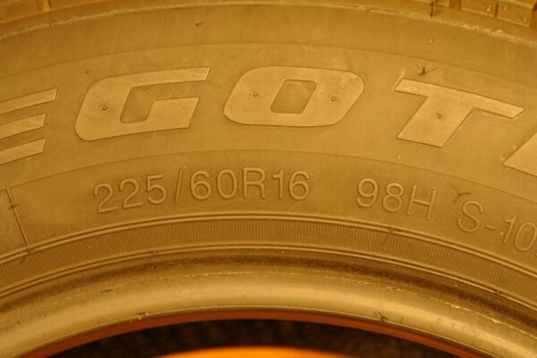 2 used tires 225/60/16 NEGOTIATOR - Image 6