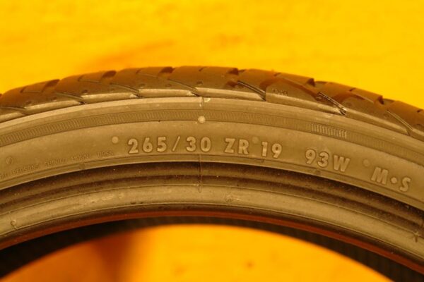 2 used tires 265/30/19 GENERAL - Image 7