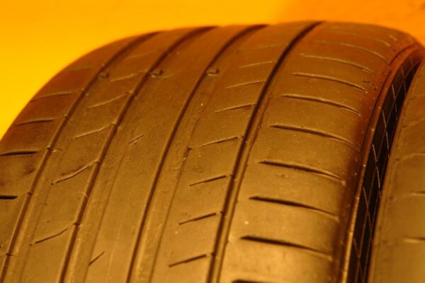 2 used tires 235/40/18 CONTINENTAL - Image 3