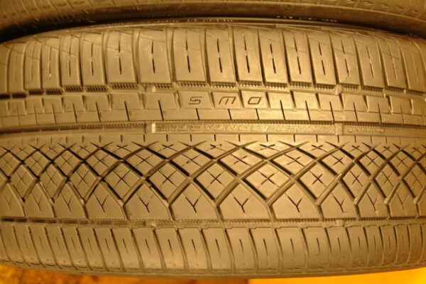 2 used tires 255/35/20 CONTINENTAL - Image 5