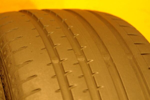 2 used tires 255/35/20 CONTINENTAL - Image 3