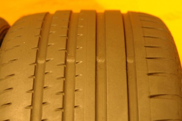 2 used tires 255/35/20 CONTINENTAL - Image 4