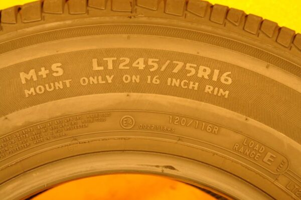 2 used tires LT 245/75/16 MESA - Image 7