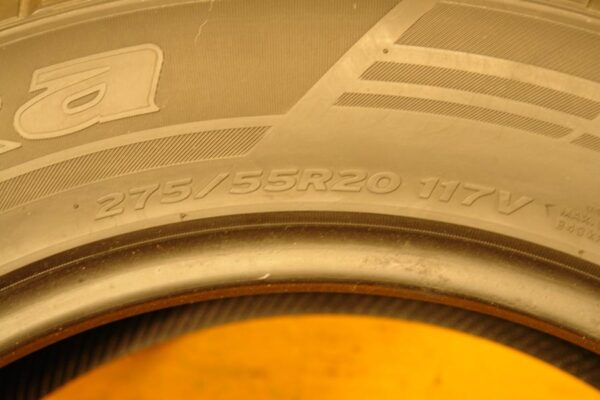 2 used tires 275/55/20 AURORA - Image 6