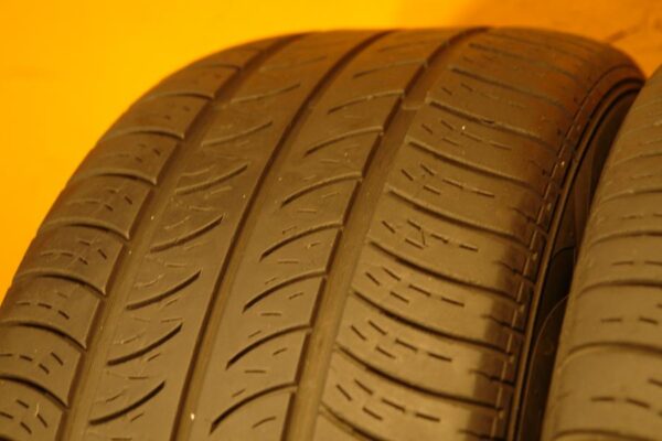 2 used tires 235/55/17 COOPER - Image 5