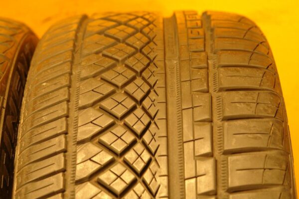 2 used tires 245/40/19 CONTINENTAL - Image 3