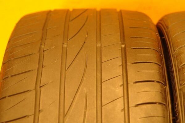 2 used tires 225/45/18 FALKEN - Image 3