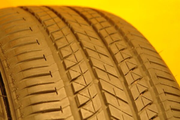 2 used tires 215/50/17 BRIDGESTONE - Image 4