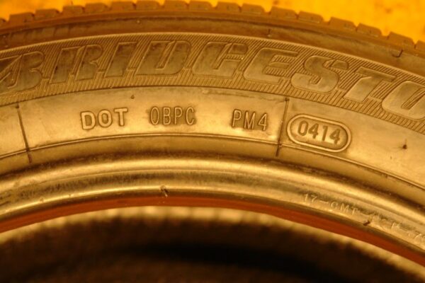 2 used tires 215/50/17 BRIDGESTONE - Image 7