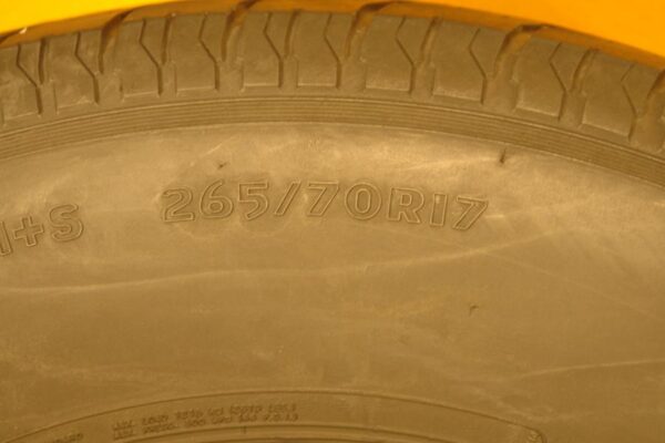 4 used tires 265/70/17 FUTURA - Image 7