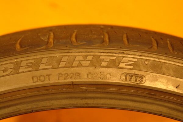 2 used tires 295/30/26 DELINTE - Image 8