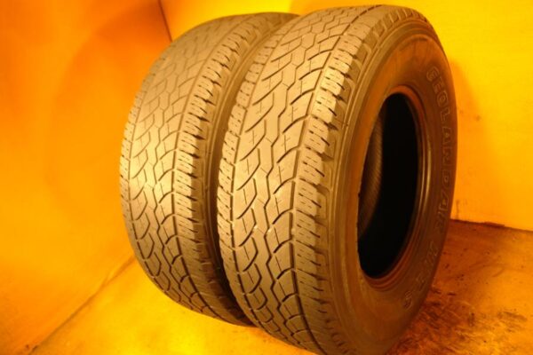2 used tires 265/70/16 YOKOHAMA - Image 2