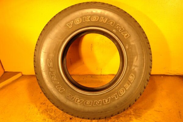 2 used tires 265/70/16 YOKOHAMA - Image 6