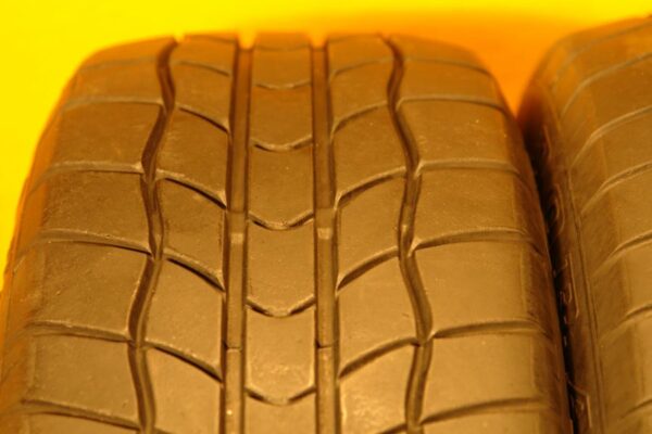 2 used tires 185/60/14 DORAL - Image 4