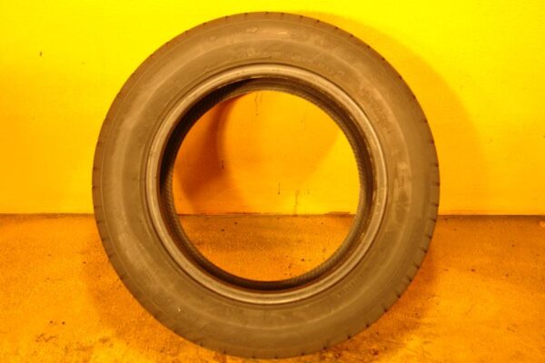 2 used tires 185/60/14 DORAL - Image 6