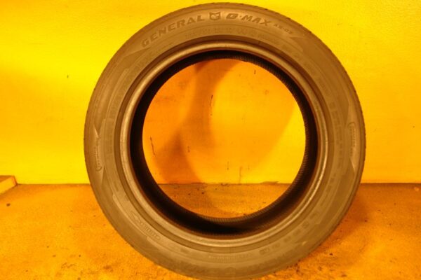 2 used tires 225/50/17 GENERAL - Image 6