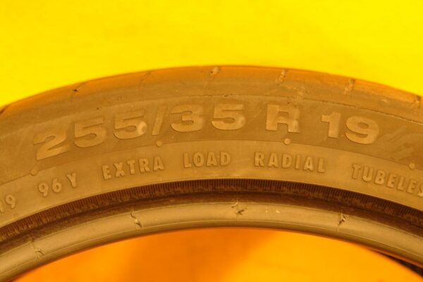 2 used tires 255/35/19 CONTINENTAL - Image 7