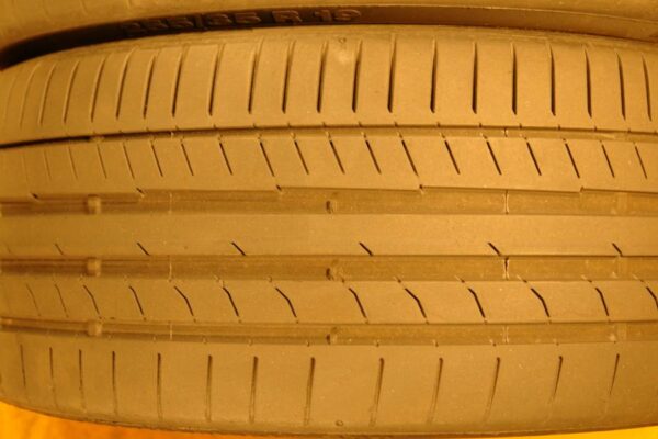 2 used tires 255/35/19 CONTINENTAL - Image 5