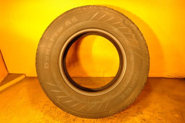 2 used tires LT 245/75/16 HANKOOK - Image 6