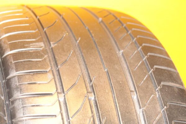 2 used tires 255/40/18 CONTINENTAL - Image 4