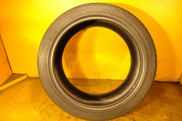 2 used tires 305/40/22 ZEETEX - Image 6