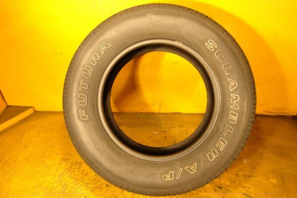 2 used tires 245/70/17 FUTURA - Image 6