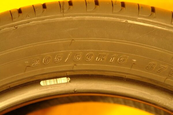 2 used tires 205/50/16 WESTLAKE - Image 7