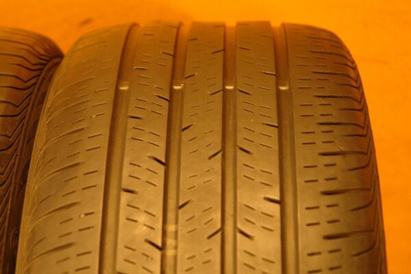 2 used tires 225/50/17 CONTINENTAL - Image 4