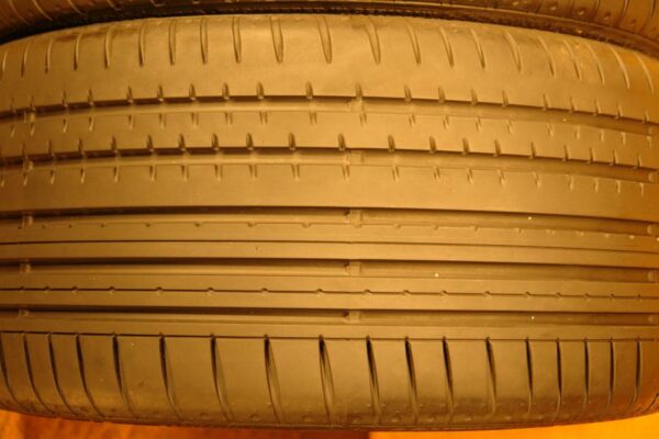 2 used tires 275/30/19 CONTINENTAL - Image 4