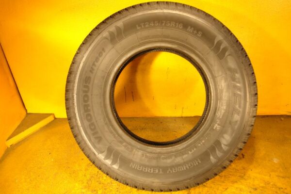 2 used tires LT 245/75/16 HIFLY - Image 6