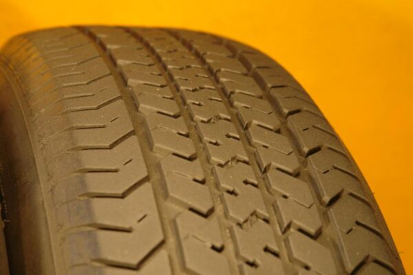 2 used tires 235/75/15 SUPER RIDE - Image 4