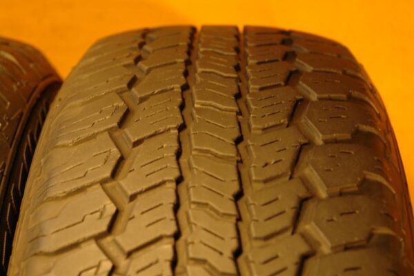 2 used tires 245/65/17 EQUALIZER - Image 4