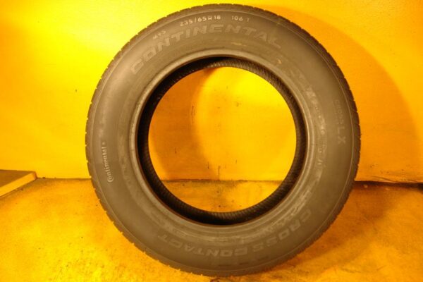 2 used tires 235/65/18 CONTINENTAL - Image 6