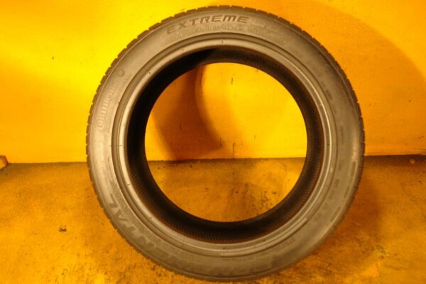 2 used tires 255/40/17 CONTINENTAL - Image 6