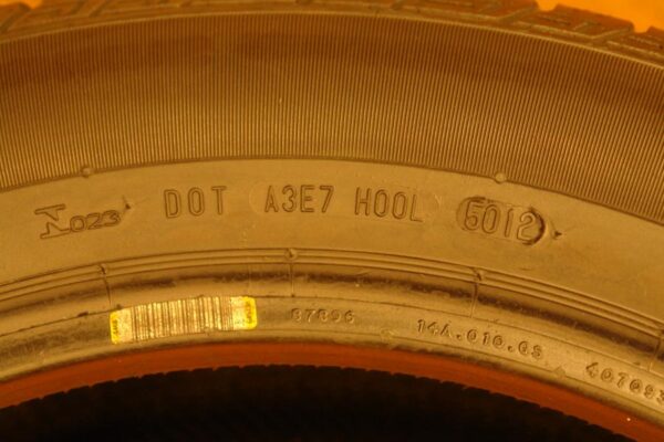 2 used tires 255/40/19 CONTINENTAL - Image 8