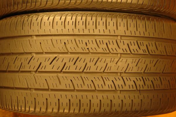 2 used tires 265/35/18 CONTINENTAL - Image 4