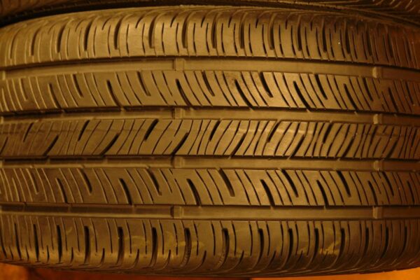 2 used tires 245/40/17 CONTINENTAL - Image 4