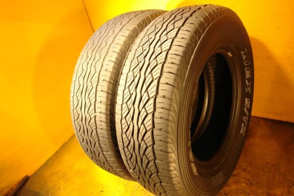 2 used tires 265/70/17 FALKEN - Image 2